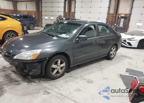 2005 Honda Accord 2.4 Ex из США, поврежденный, VIN 1HGCM56875A098832